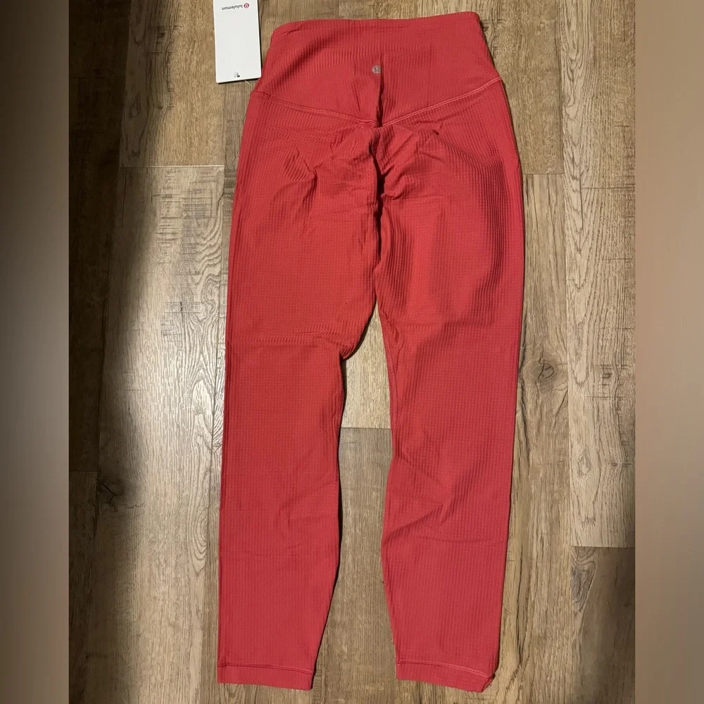 Lululemon V waist yoga tight. 25” size 6 - Picture 3 of 3